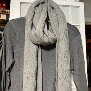 NWOT Michele Wang Designer Grey Wool/Cashmere Warm/Soft Scarf